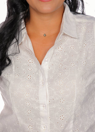 23014B camisa silueta ajustada, mangas sisas.