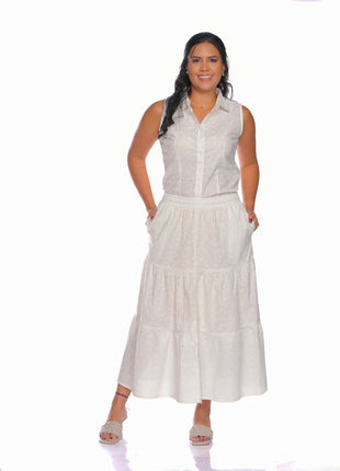 23014B camisa silueta ajustada, mangas sisas.