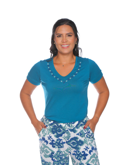 23279B, camiseta silueta ajustada, escote V, bordado delantero.