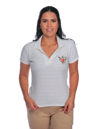 23375B Camiseta silueta ajustada, tela con efecto, bordado floral.
