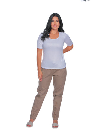 23471A Camiseta silueta ajustada, cuello cuadrado, tela con efecto.