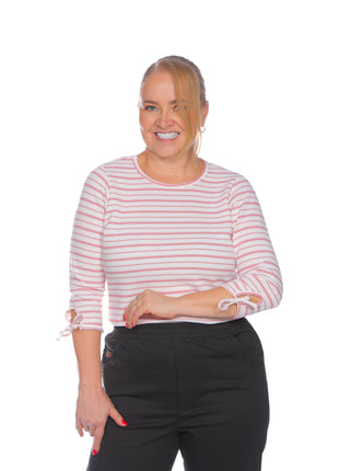 23631B Bluson silueta amplia, detalle en mangas.