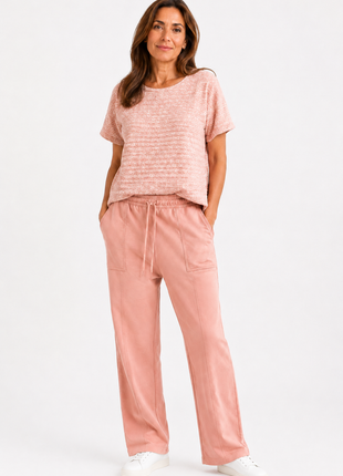 Camiseta cuello redondo silueta amplía 23749B