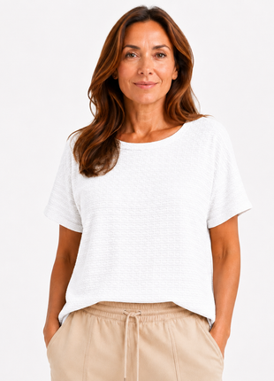 Camiseta cuello redondo silueta amplía 23749B