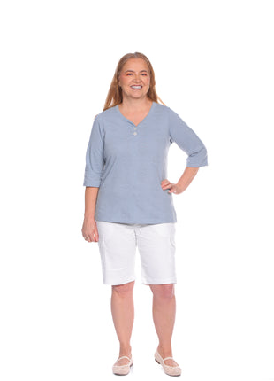 Camiseta cuello V silueta amplía 23790B