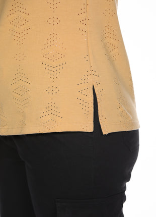 Camiseta cuello V silueta amplía 23790B