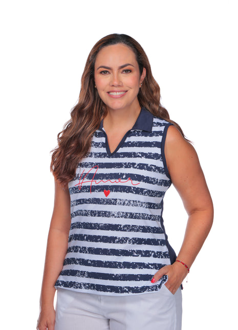 23792B Blusón silueta amplia, cuello sport, "Amor" estampado.