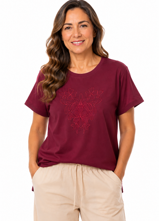 Camiseta cuello redondo silueta amplía 23832B