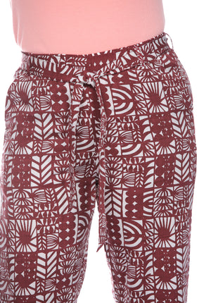 capri silueta amplia, pretina resortada.