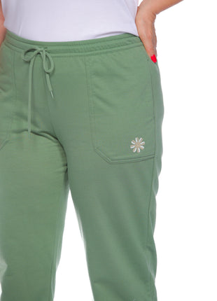 43741B pantalón silueta amplia, pretina cómoda resortada.